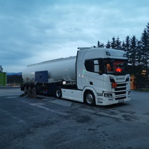 IMG-e002ab7069f7533e65cc3296fbb67f20-V